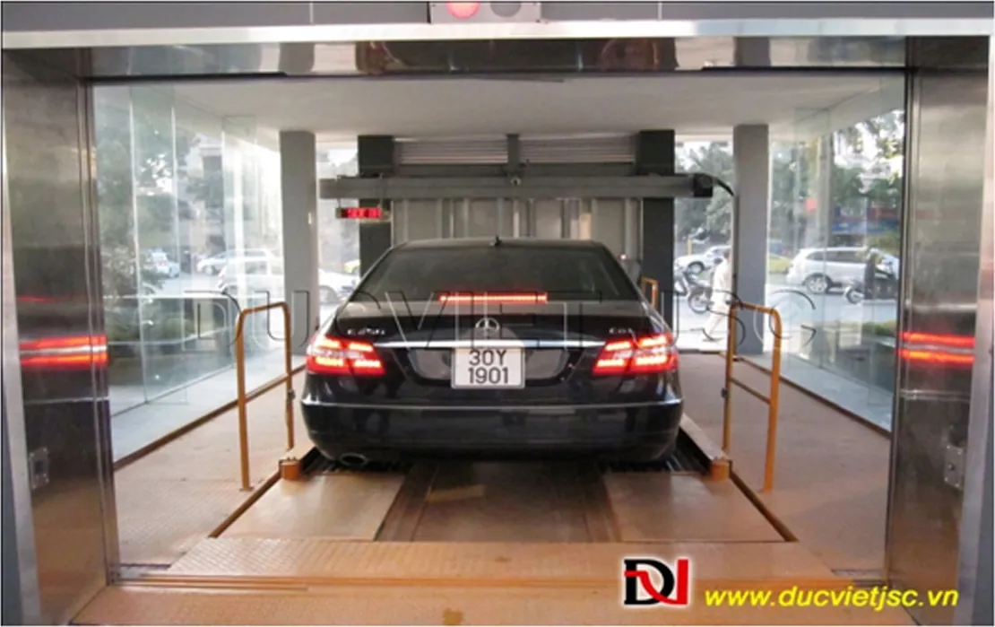 Hệ thống đỗ xe tại tòa nhà M5