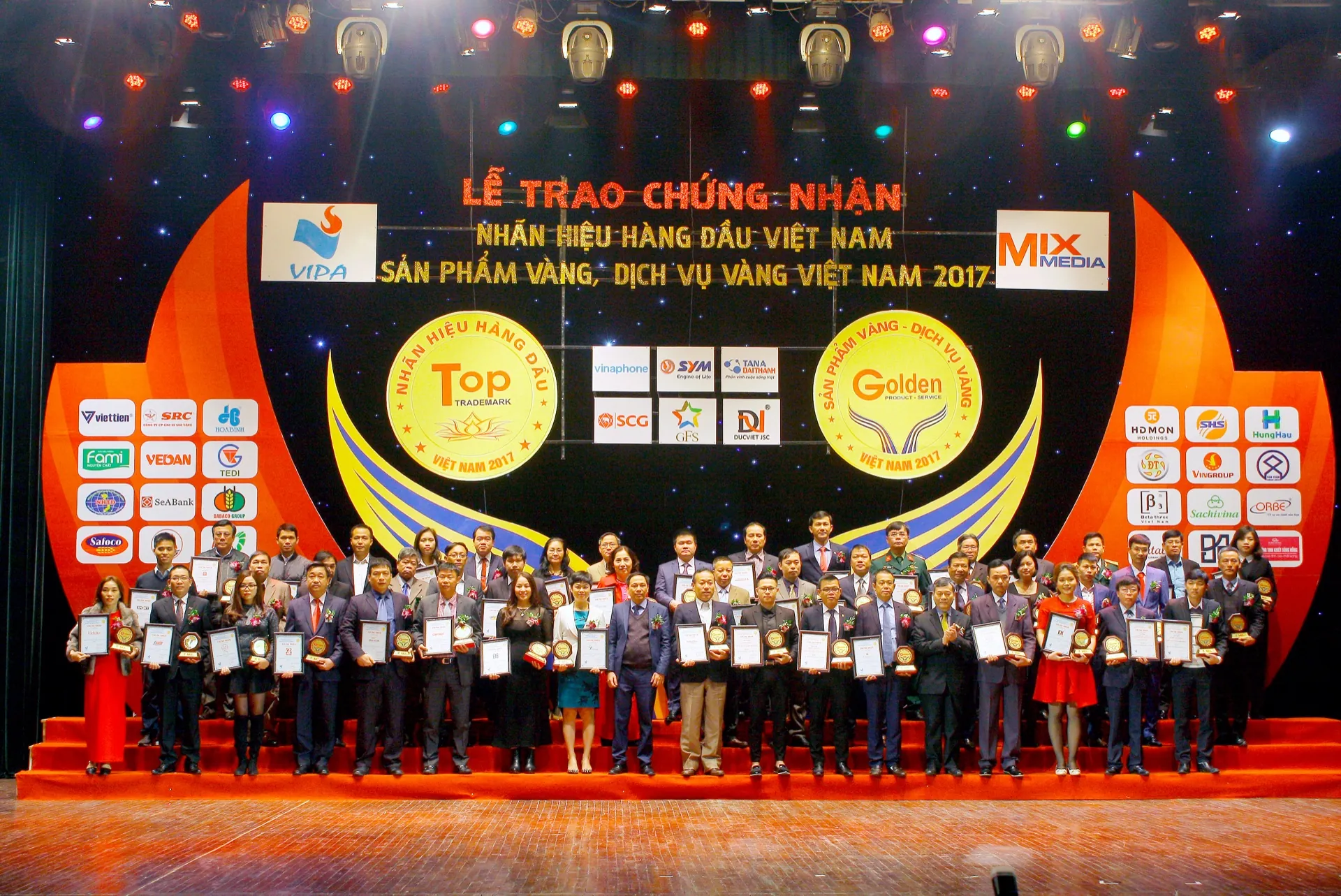 Lễ tôn vinh Top 50 Nhãn hiệu hàng đầu Việt Nam
